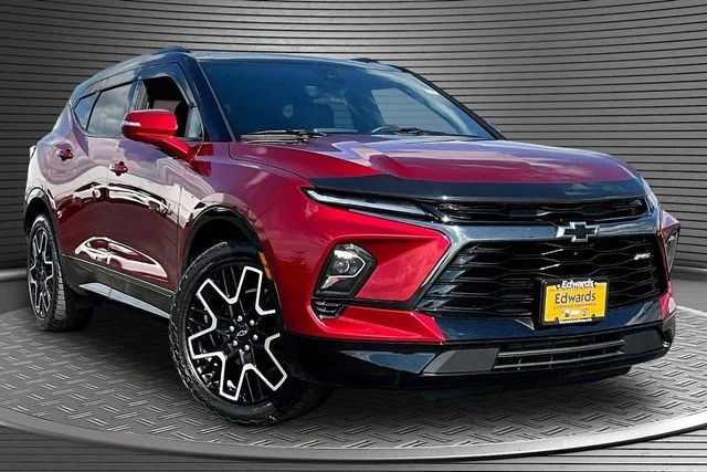 Used 2023 Red Chevrolet RS image 3