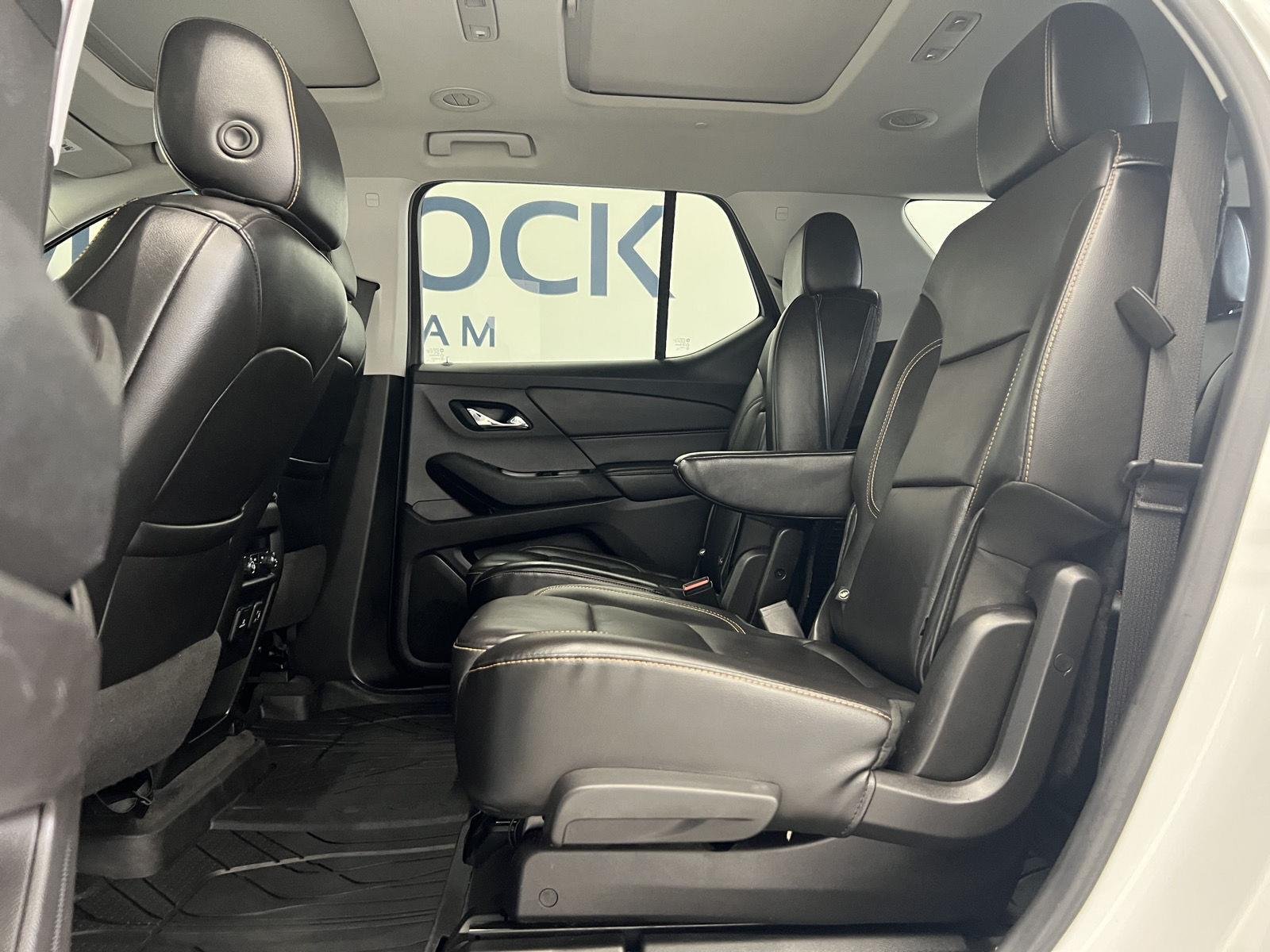 Used 2019 Summit White Chevrolet RS image 24