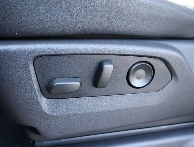 2026 Chevrolet Silverado 1500 ZR2 - Photo 11