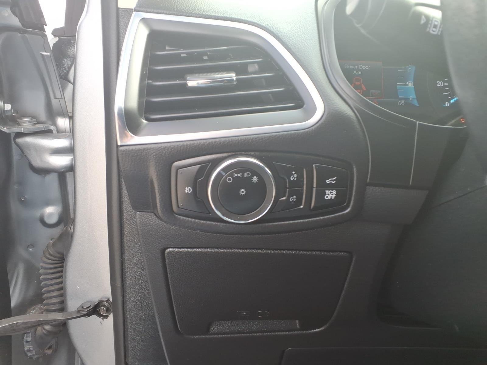 Used 2024 Iconic Silver Metallic Ford Titanium image 18
