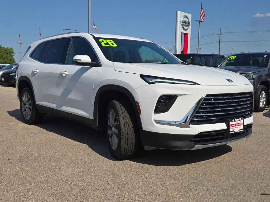 Used 2026 White Buick Preferred image 3