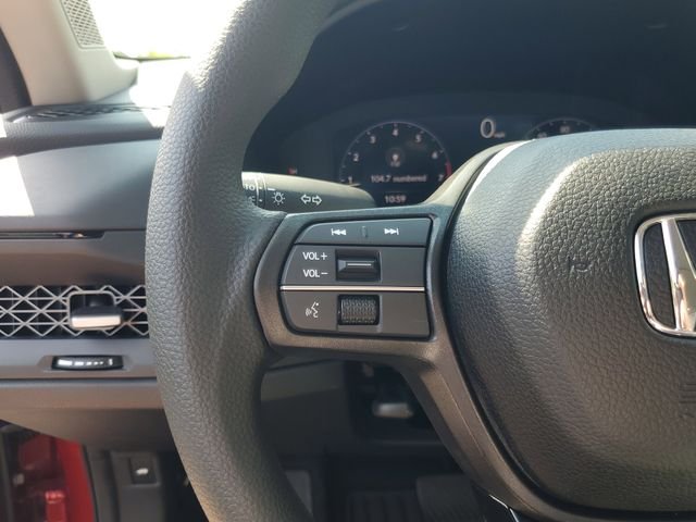 2025 Honda Accord SE - Photo 17