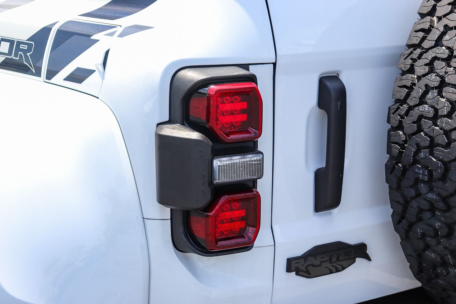Certified Used 2024 Oxford White Ford Raptor image 7