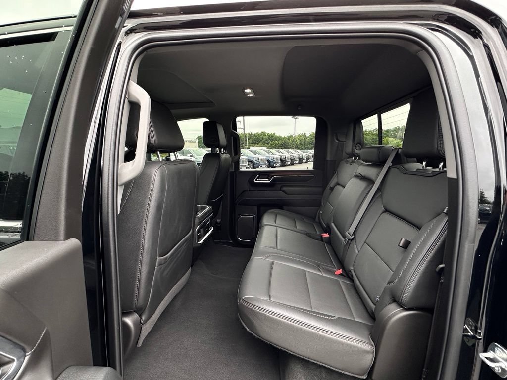 Used 2024 Onyx Black GMC Denali image 26