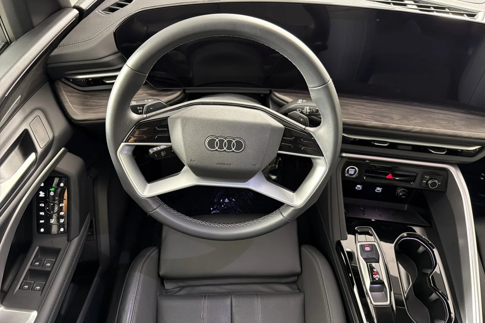 Used 2025 Glacier White Metallic Audi Premium Plus 2.0 TFSI quattro image 13