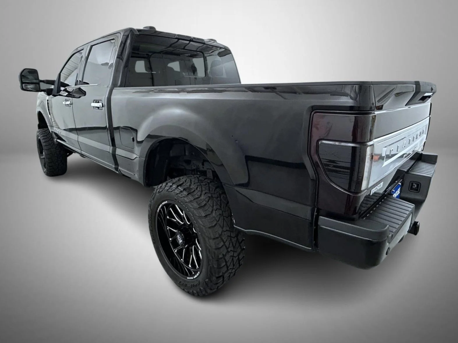 Used 2021 Black Ford Platinum image 7