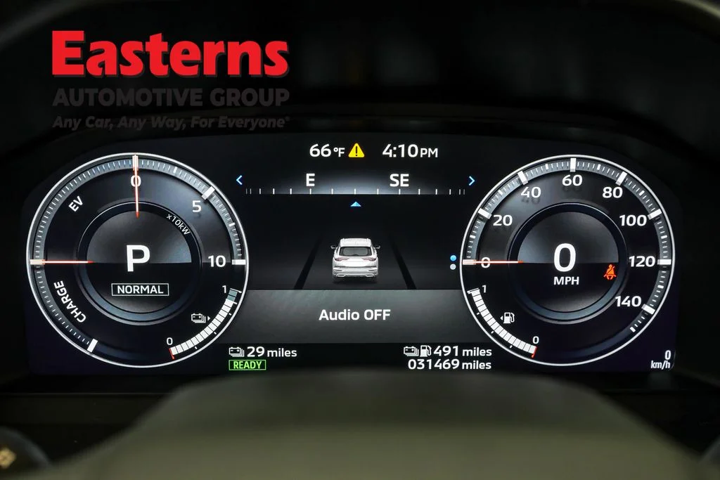Used 2023 Blue Mitsubishi SEL image 17
