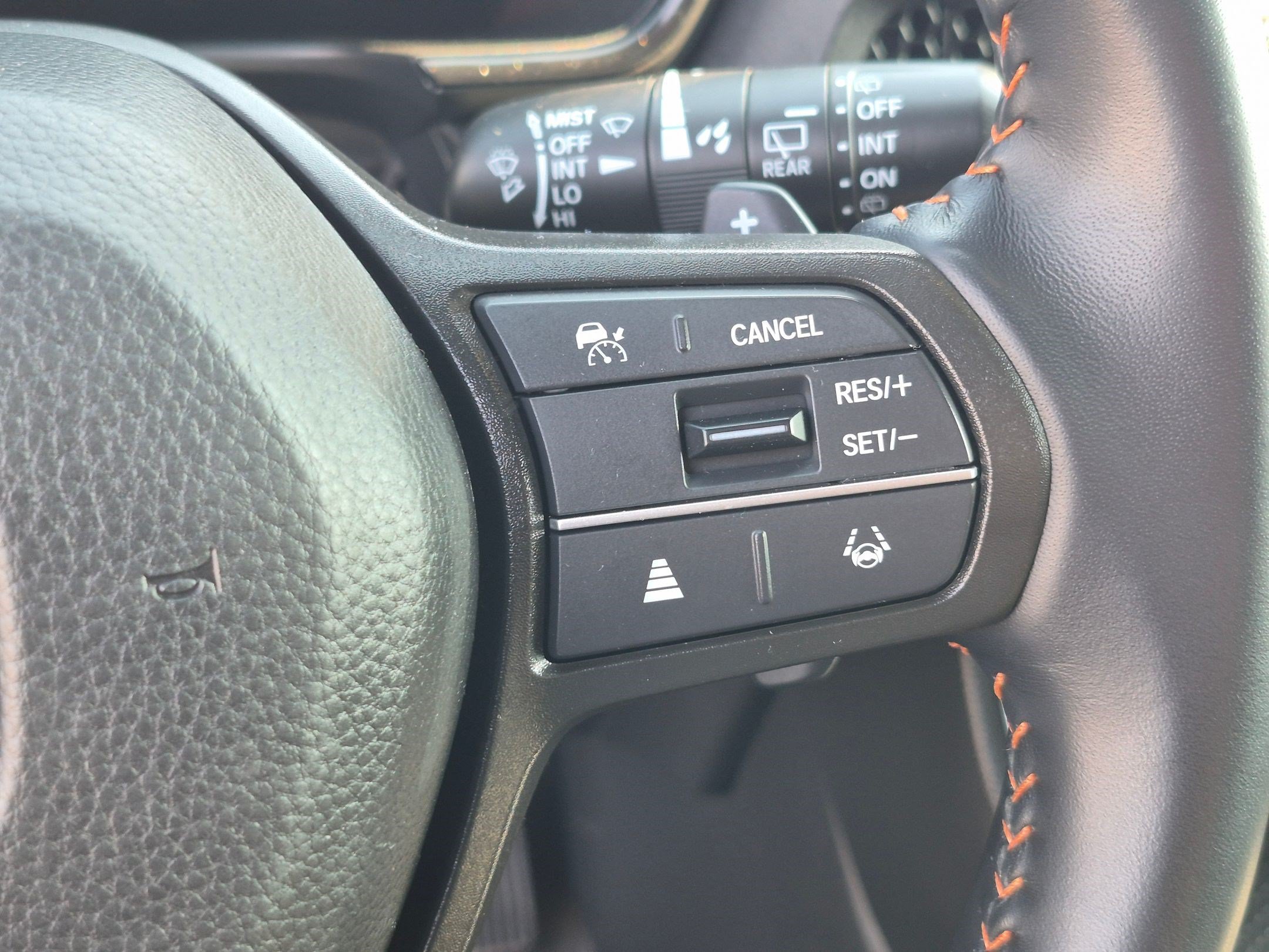 Used 2025 Platinum White Pearl Honda Sport image 18