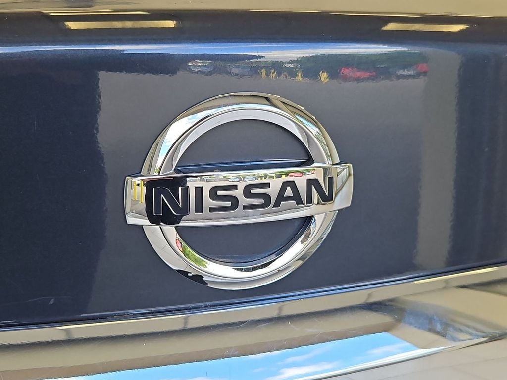 Used 2015 Storm Nissan 2.5 SV image 25