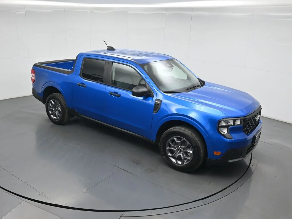 Certified Used 2026 Blue Ford XLT image 37