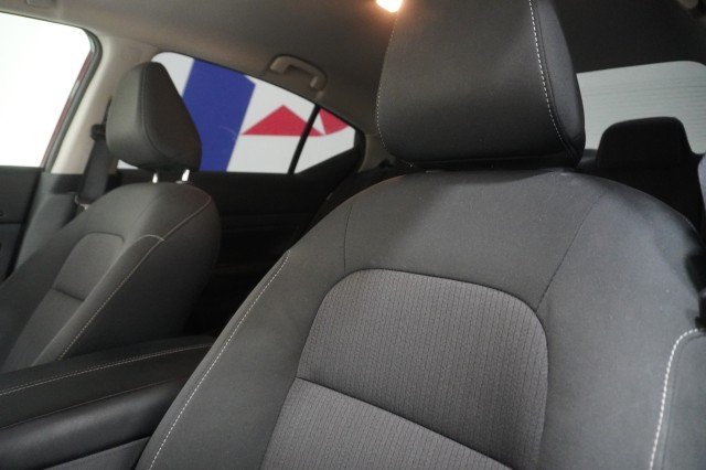 2025 Nissan Altima SV - Photo 18