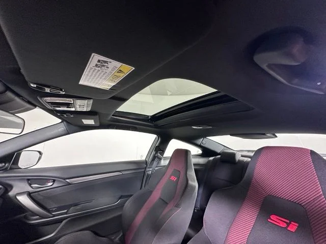 Used 2020 Black Honda Si image 19