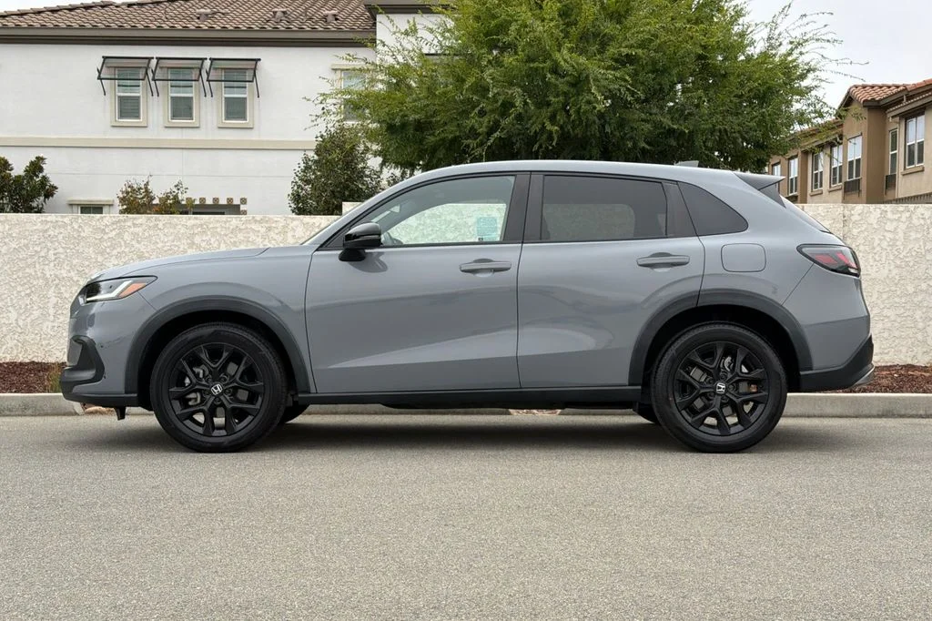 Used 2023 Urban Gray Pearl Honda Sport image 7