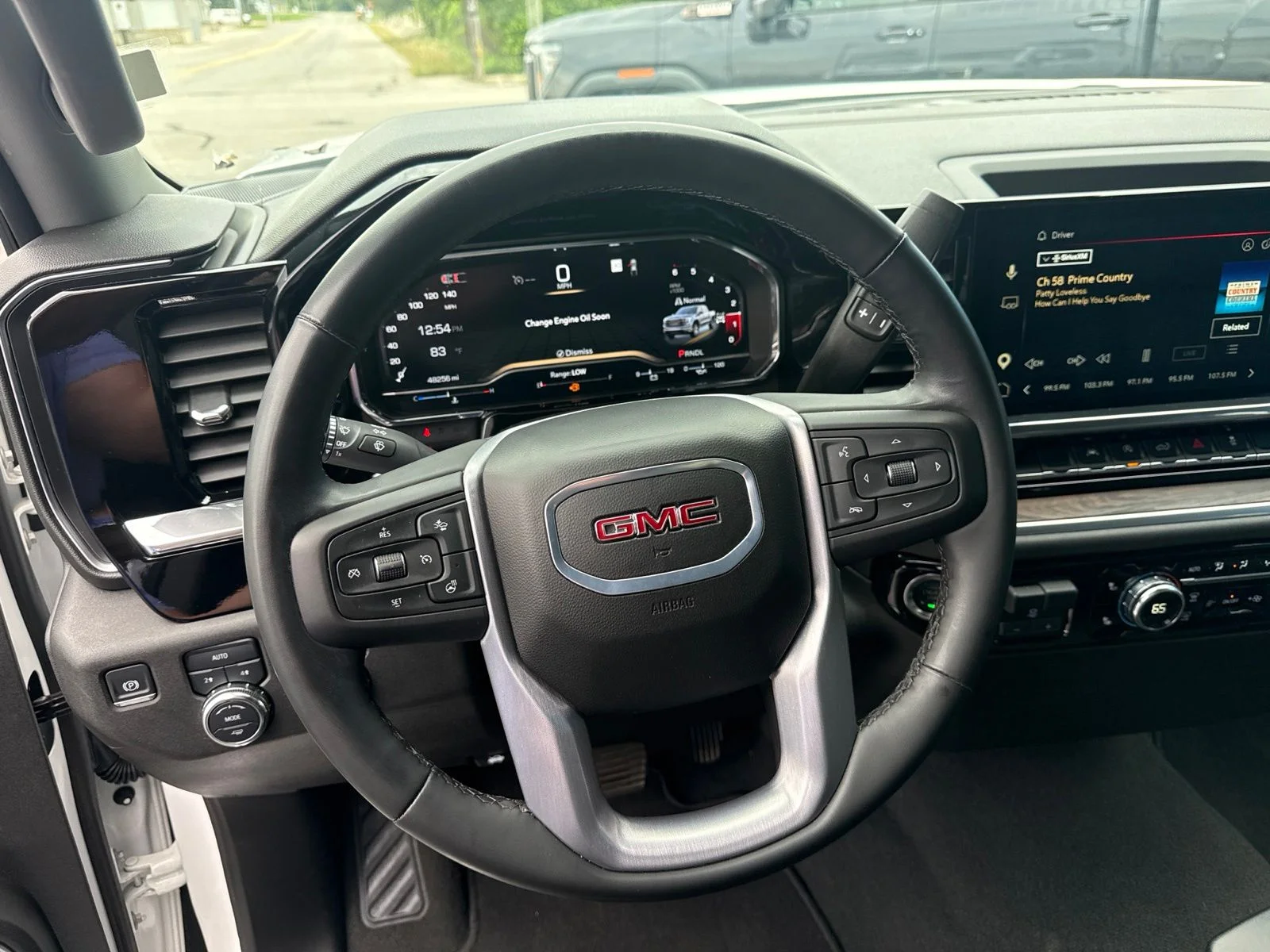 Used 2025 White GMC SLT image 14