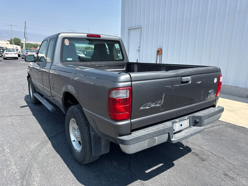Used 2005 Gray Ford XLT image 5