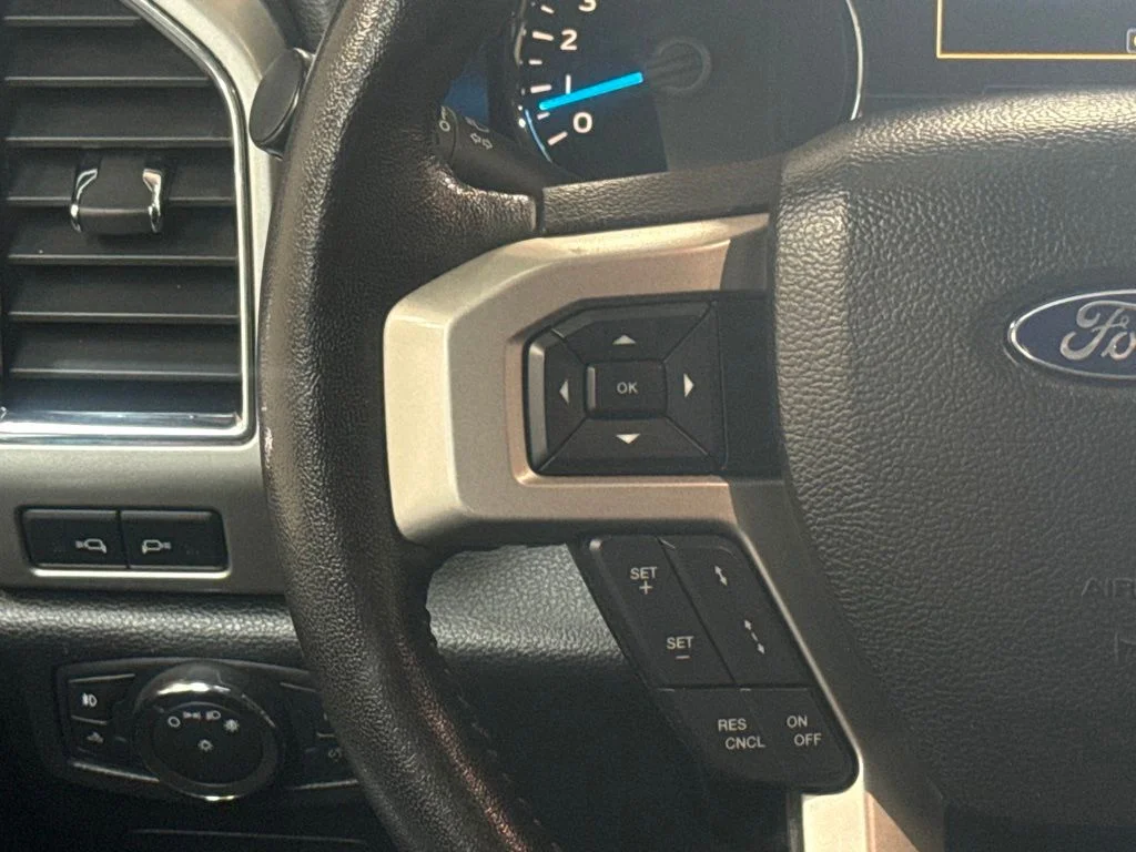 Used 2017 Blue Jeans Metallic Ford Lariat image 15