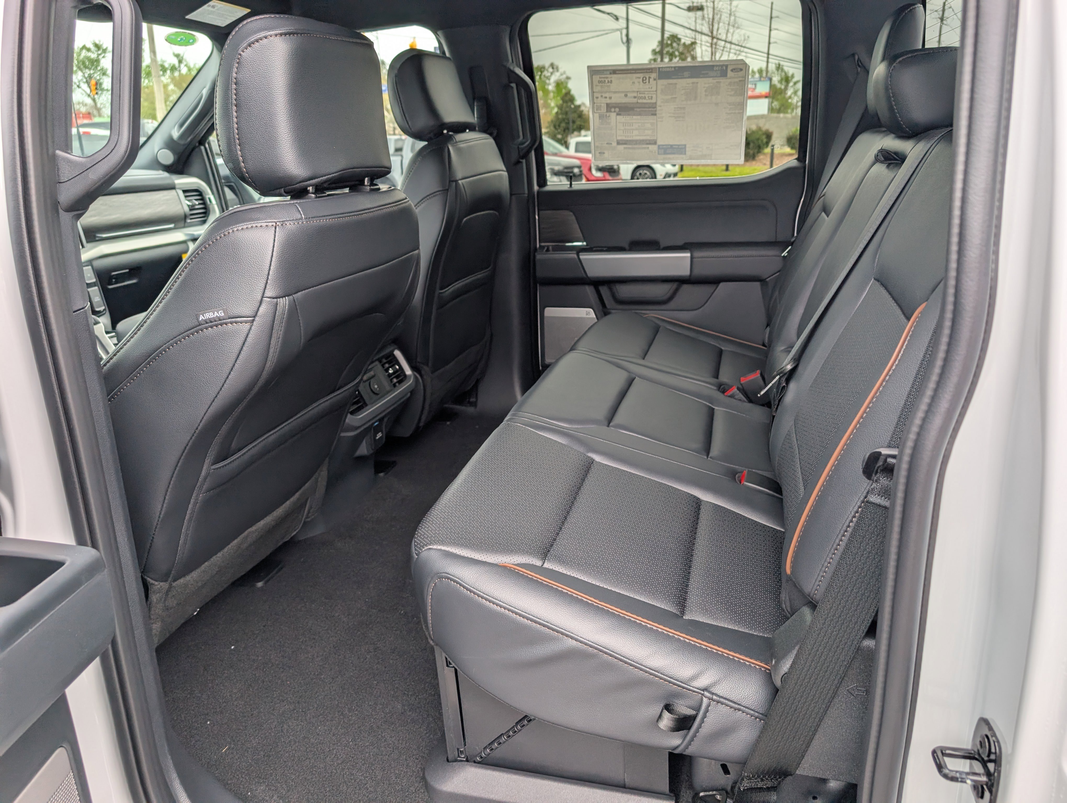 New 2026 Oxford White FORD Lariat® image 15