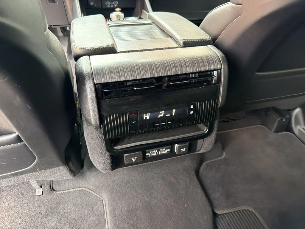 Used 2024 Black Jeep Series II image 21