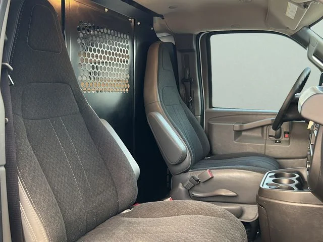 Used 2024 White Chevrolet Work Van image 21