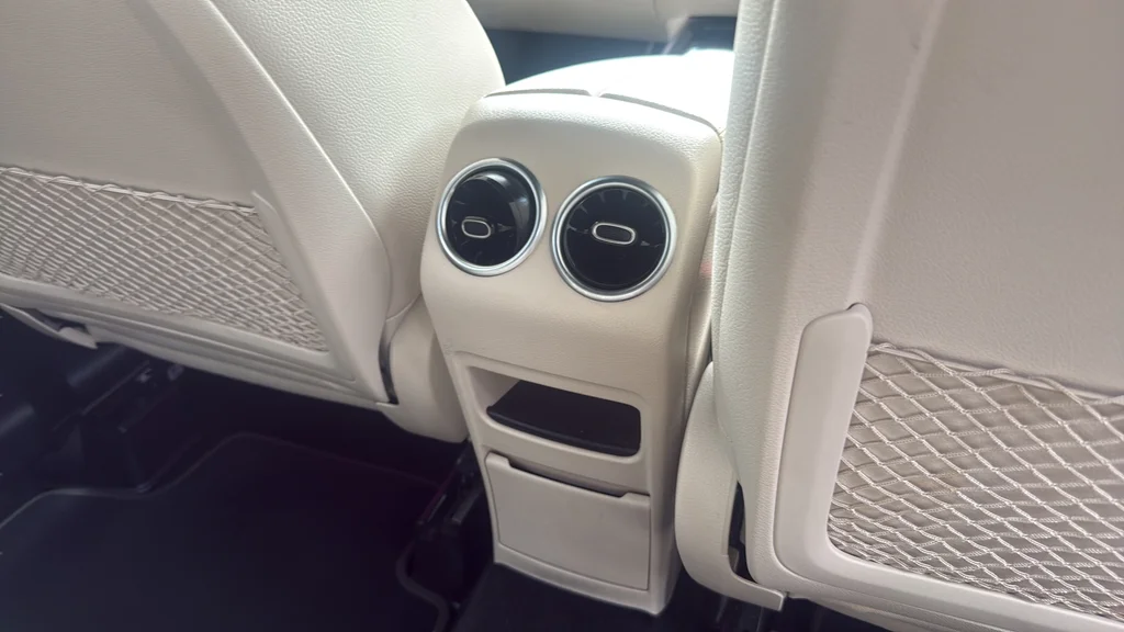 Used 2021 Red Mercedes-Benz GLB 250 image 21