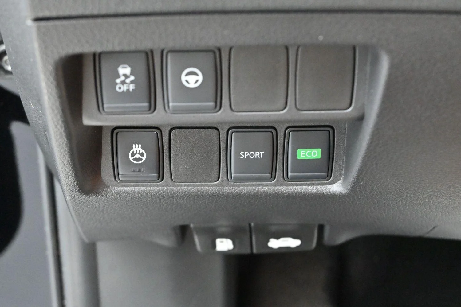 Used 2020 Magnetic Black Pearl Nissan SV image 30
