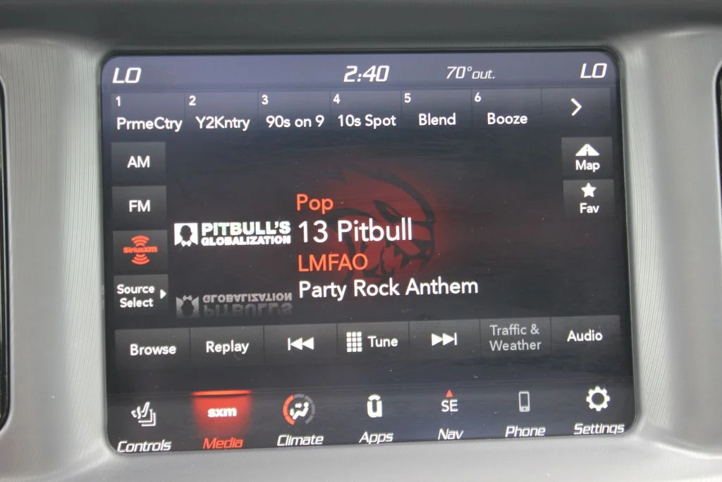 Used 2023 Red Dodge SXT image 9
