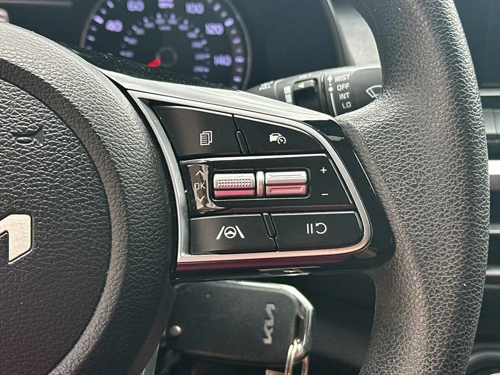 Used 2024 Aurora Black Kia LX image 7