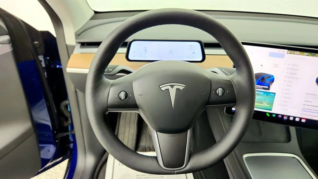 Used 2024 Deep Blue Metallic Tesla Long Range AWD w/ Full Self-Driving & Aero Disc Wheel Covers image 13