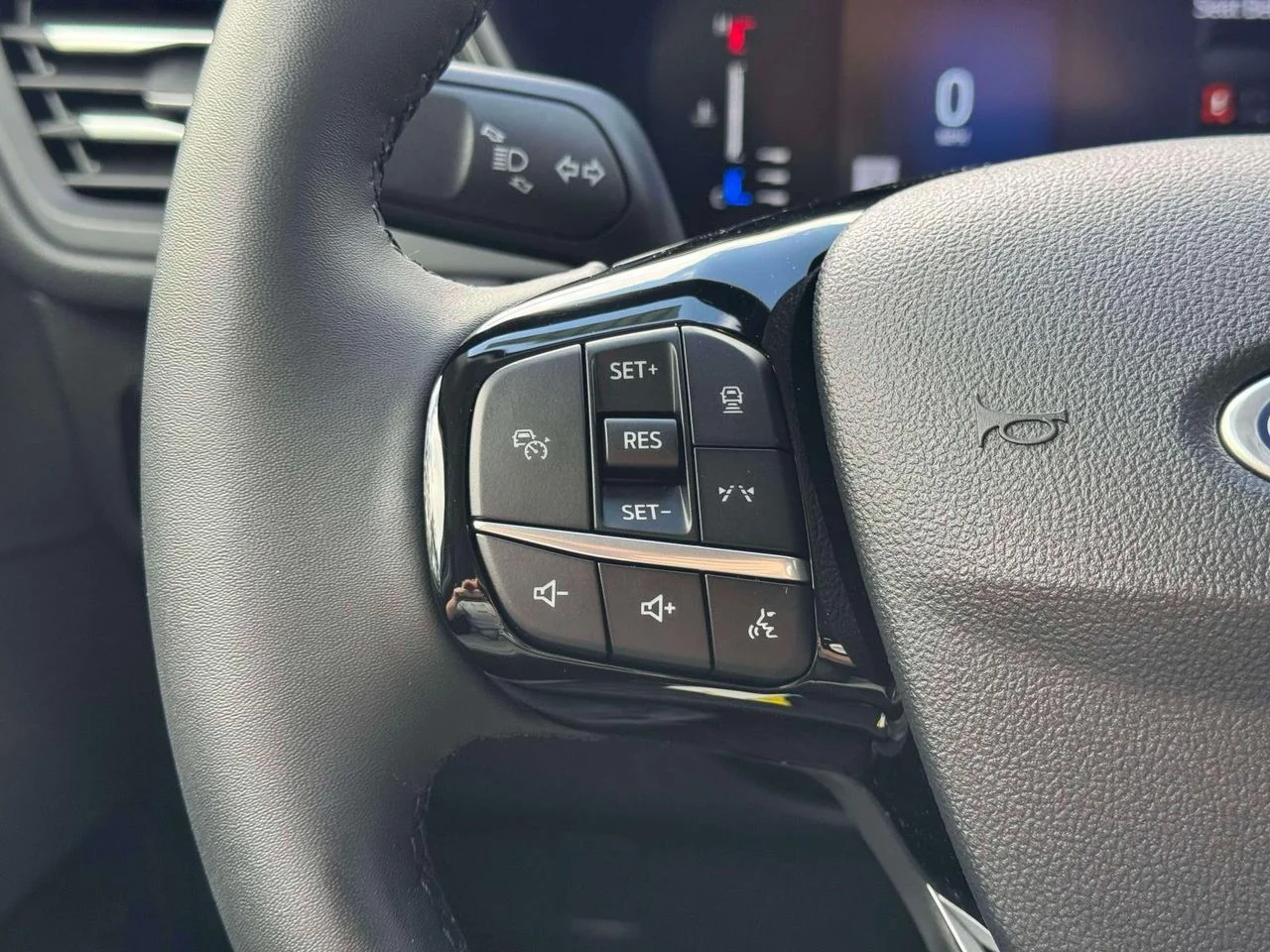 Used 2023 Agate Black Metallic Ford Active image 23