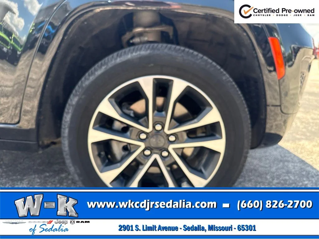 Certified Used 2023 Black Jeep Overland image 5