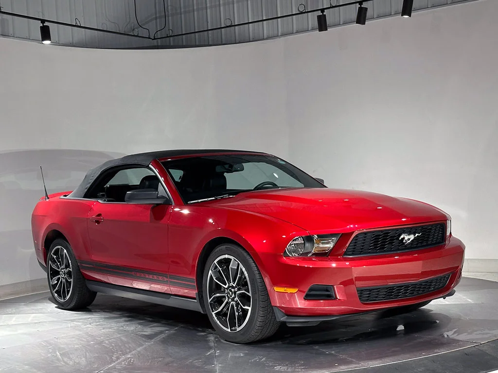 Used 2010 Red Ford V6 image 81