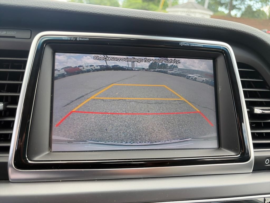 Used 2019 White Hyundai Limited image 21