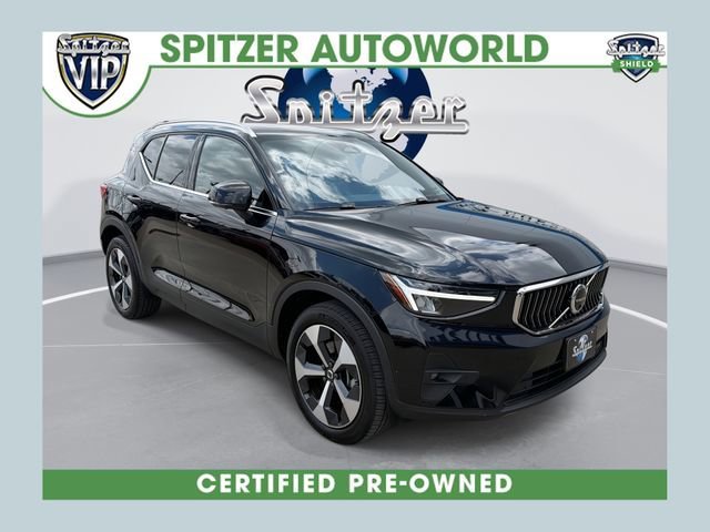 2025 Volvo XC40 B5 Plus Bright AWD's photo