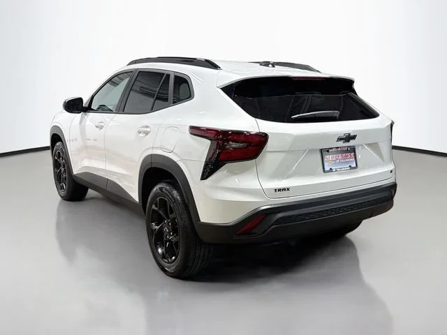 2026 Chevrolet Trax LT - Photo 10