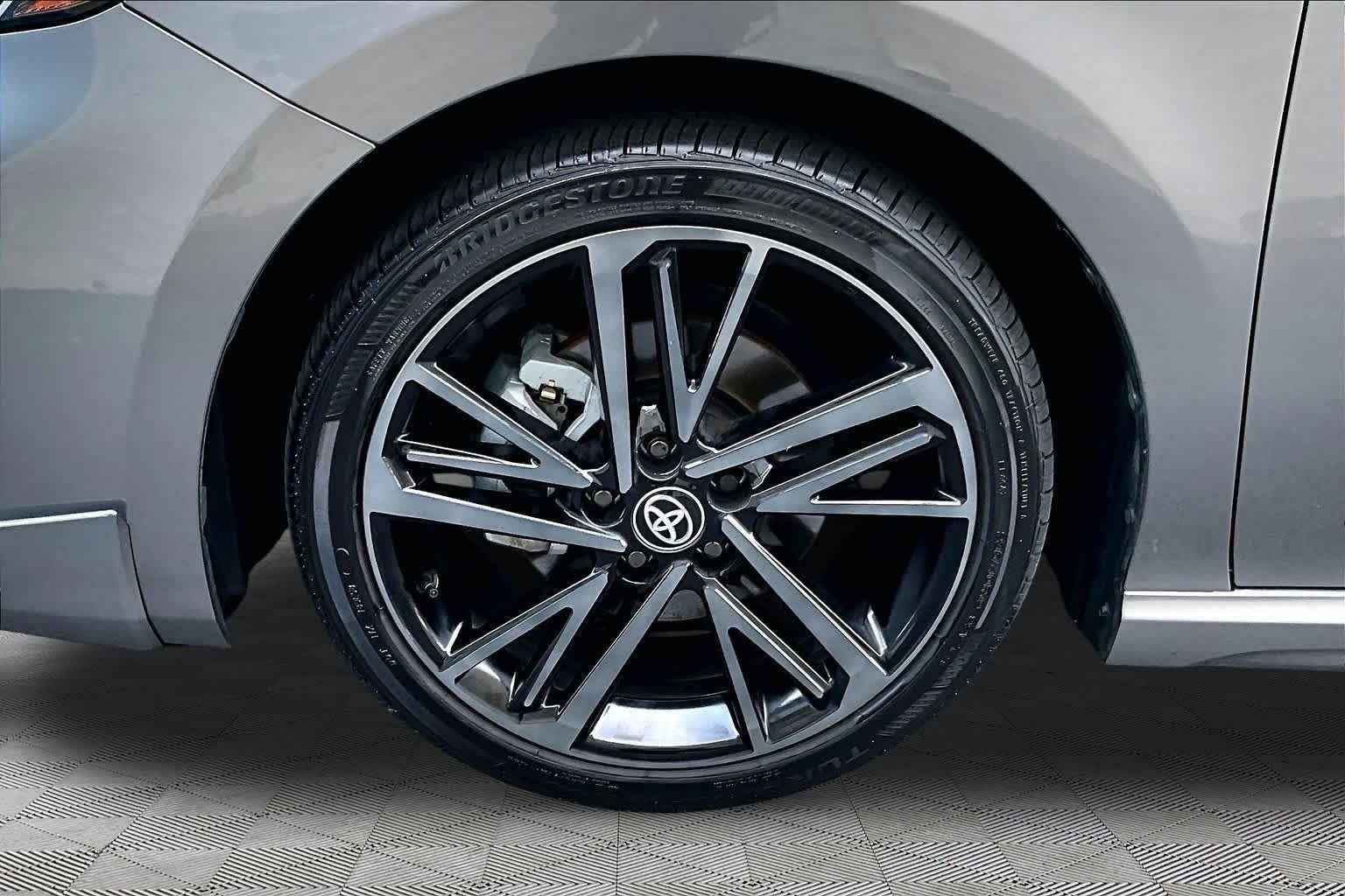 Used 2026 Heavy Metal w/Midnight Black Metallic Roof Toyota XSE image 11