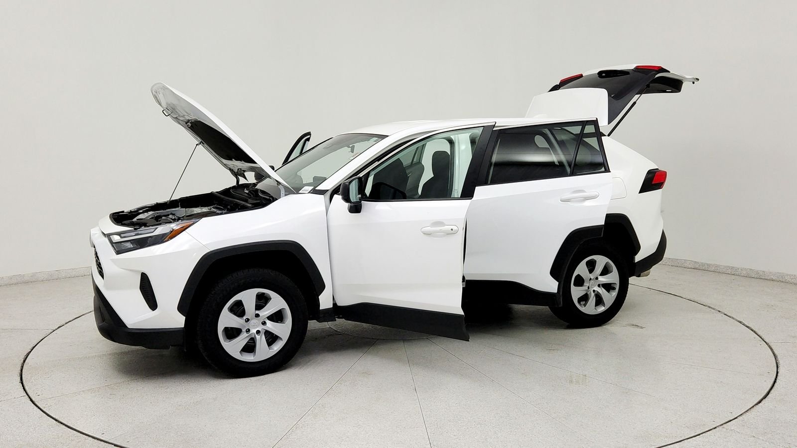 Used 2025 White Toyota LE image 12