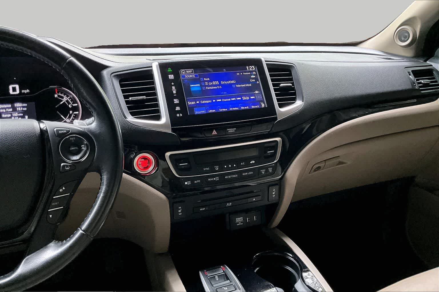 Used 2016 Black Forest Pearl Honda Touring image 6