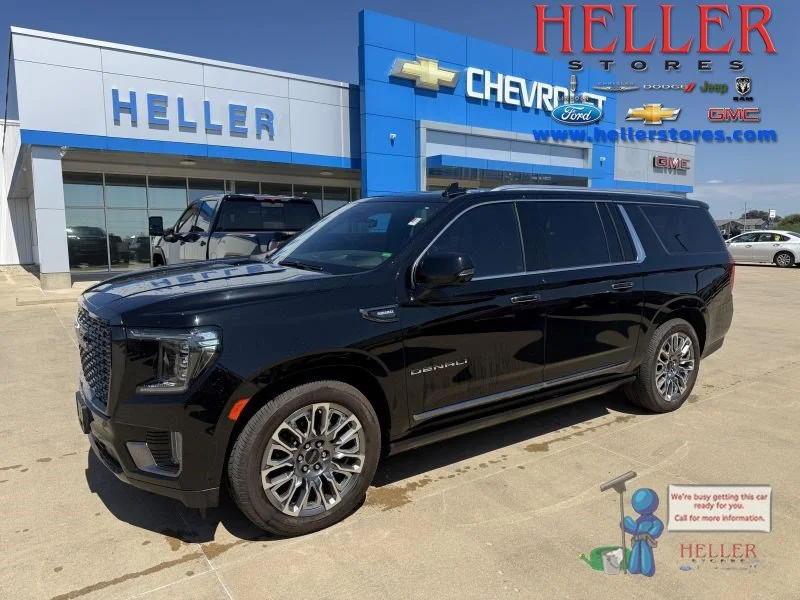 Used 2023 Onyx Black GMC Denali Ultimate image 1