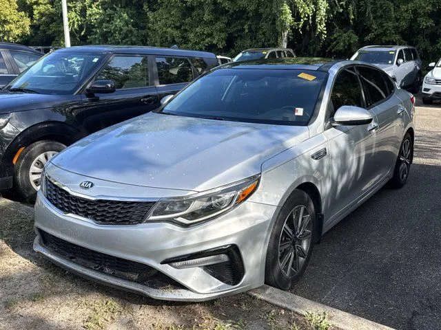 Used 2019 Silver Kia LX image 3