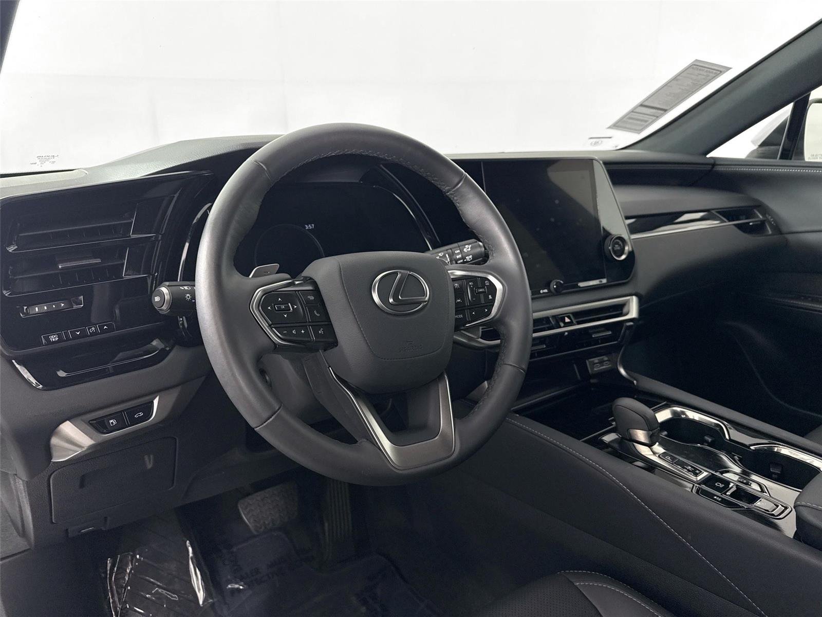 Used 2024 Eminent White Pearl Lexus Base image 4