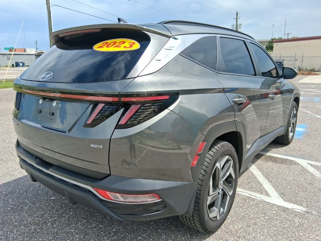Used 2023 Gray Hyundai SEL image 3