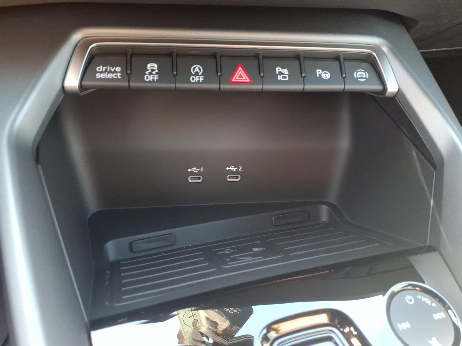 New 2026 Navarra Blue Metallic Audi PREM image 29