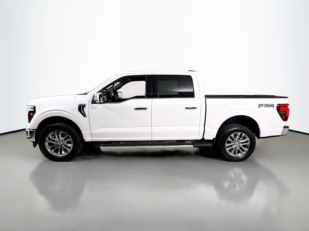 Used 2025 Star White Metallic Tri-Coat Ford LARIAT image 11