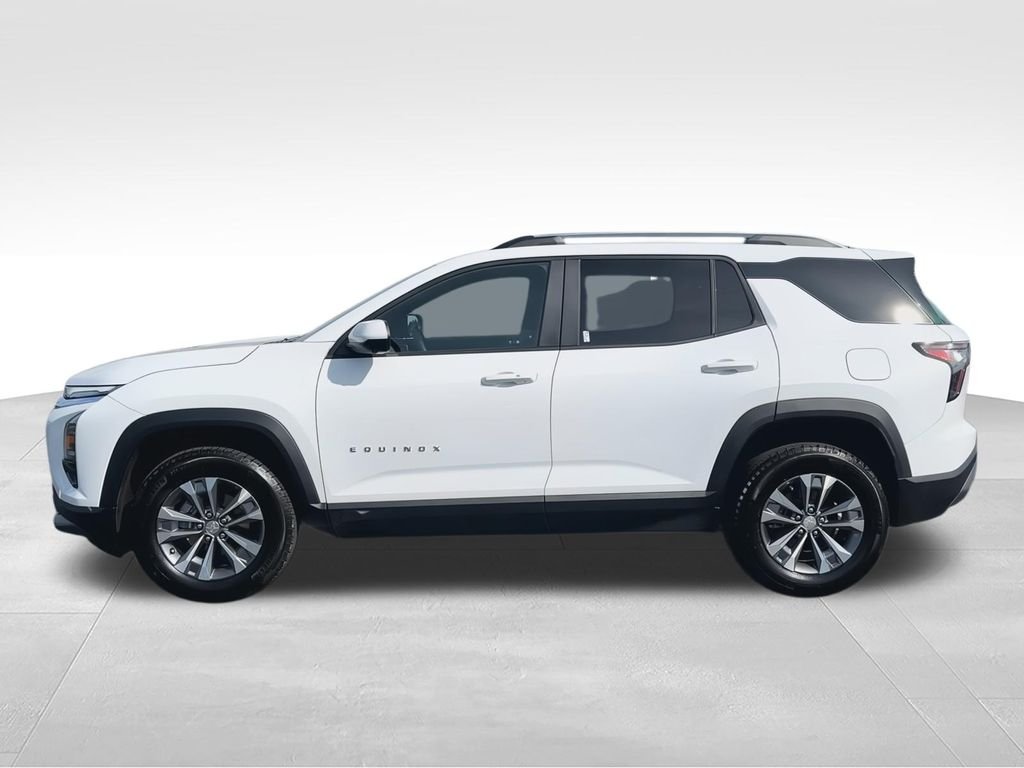 Used 2025 White Chevrolet LT image 5