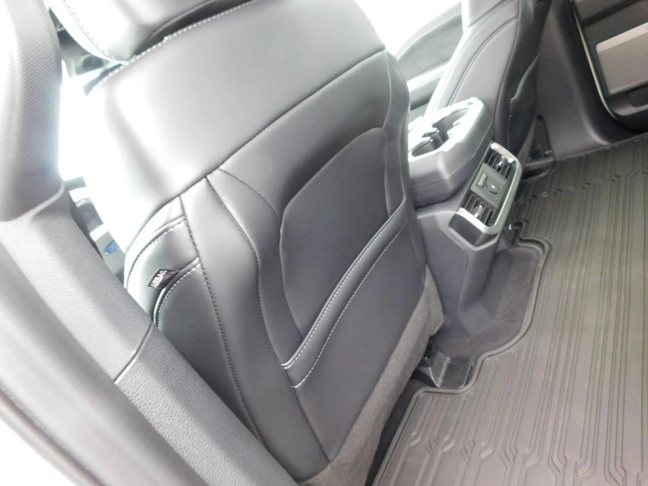 New 2026 Star White Metallic Tri-Coat Ford Platinum® image 26