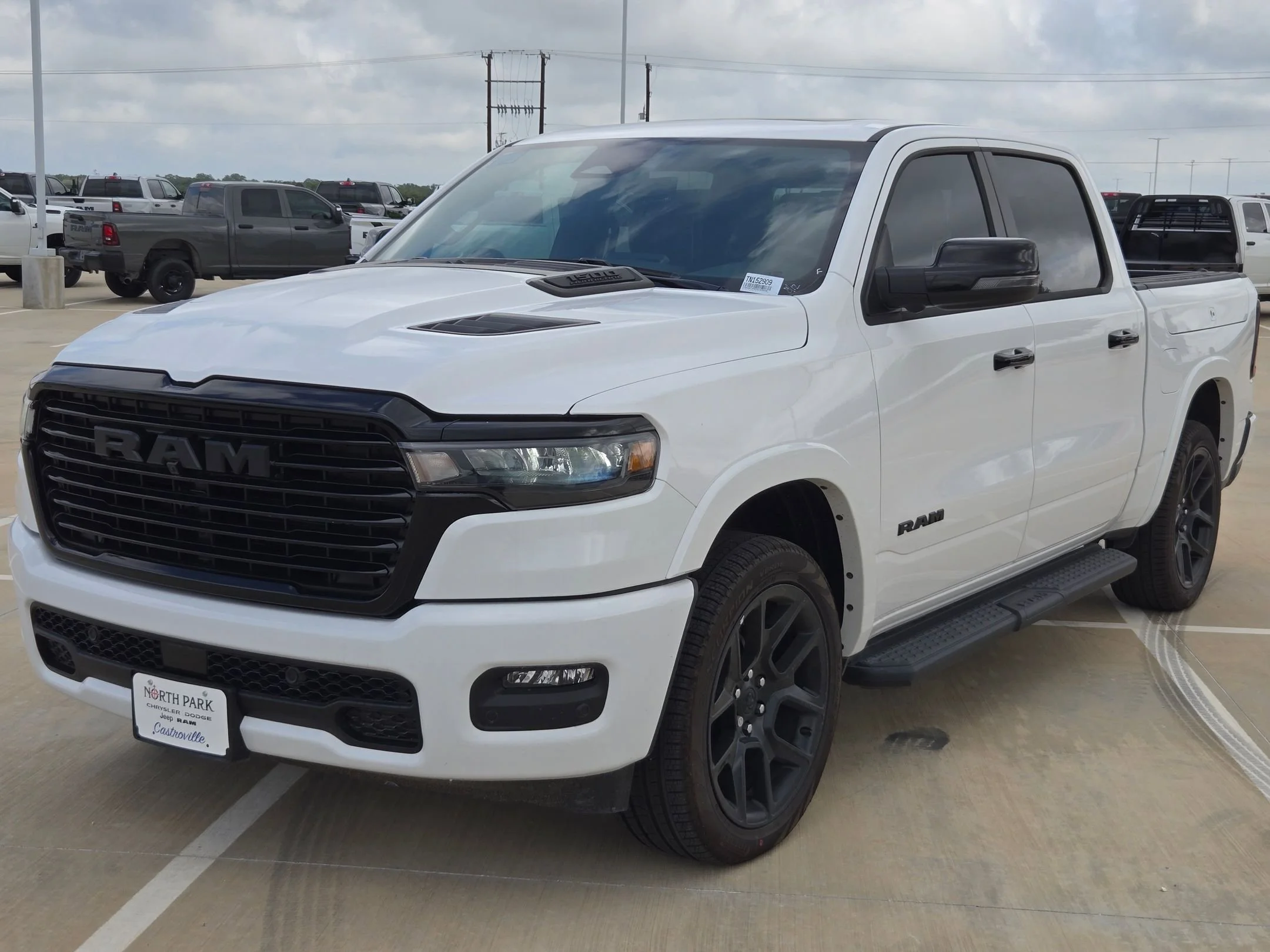 2026 RAM 1500 Laramie - Photo 7