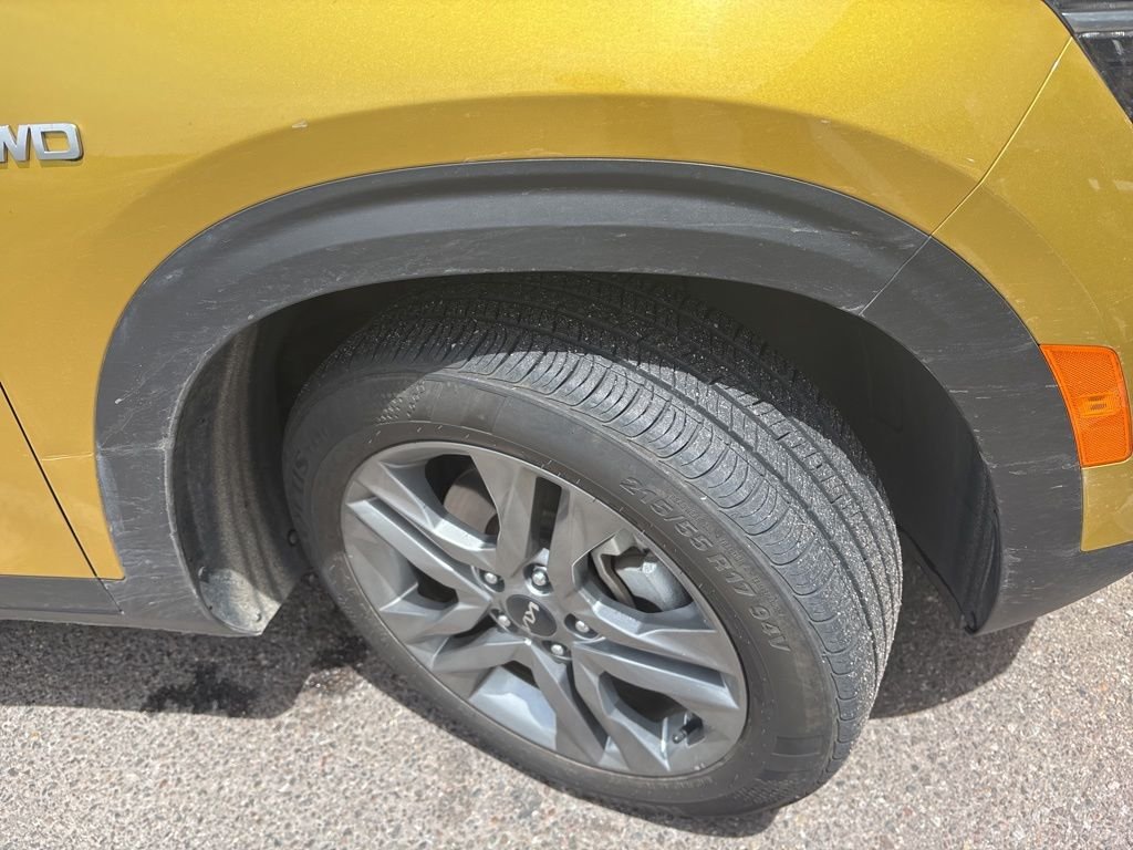 Certified Used 2022 Yellow Kia S image 11