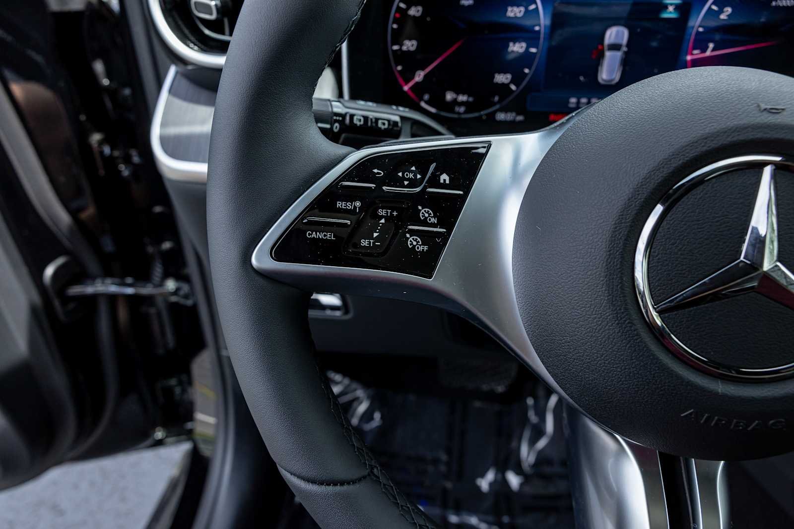 New 2026 BLACK Mercedes-Benz GLC 300 image 14