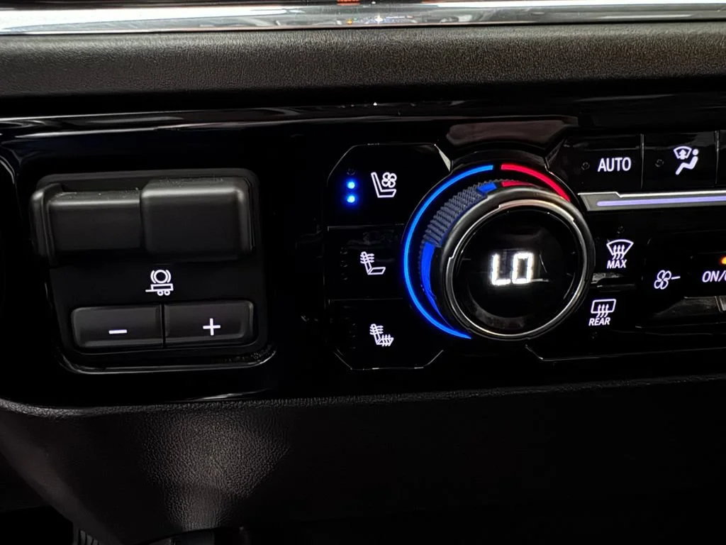 2024 Chevrolet Silverado 1500 LTZ - Photo 24