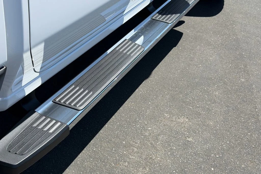 New 2026 Summit White GMC SLT image 10